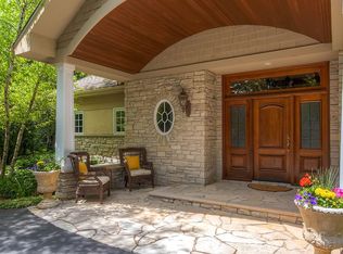 5316 Dundee Rd, Edina, MN 55436