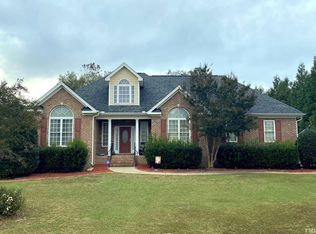 1009 White Meadows Dr, Fuquay Varina, NC 27526