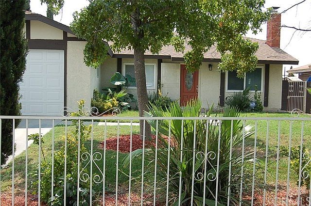 1st image of 16035 Elaine Dr