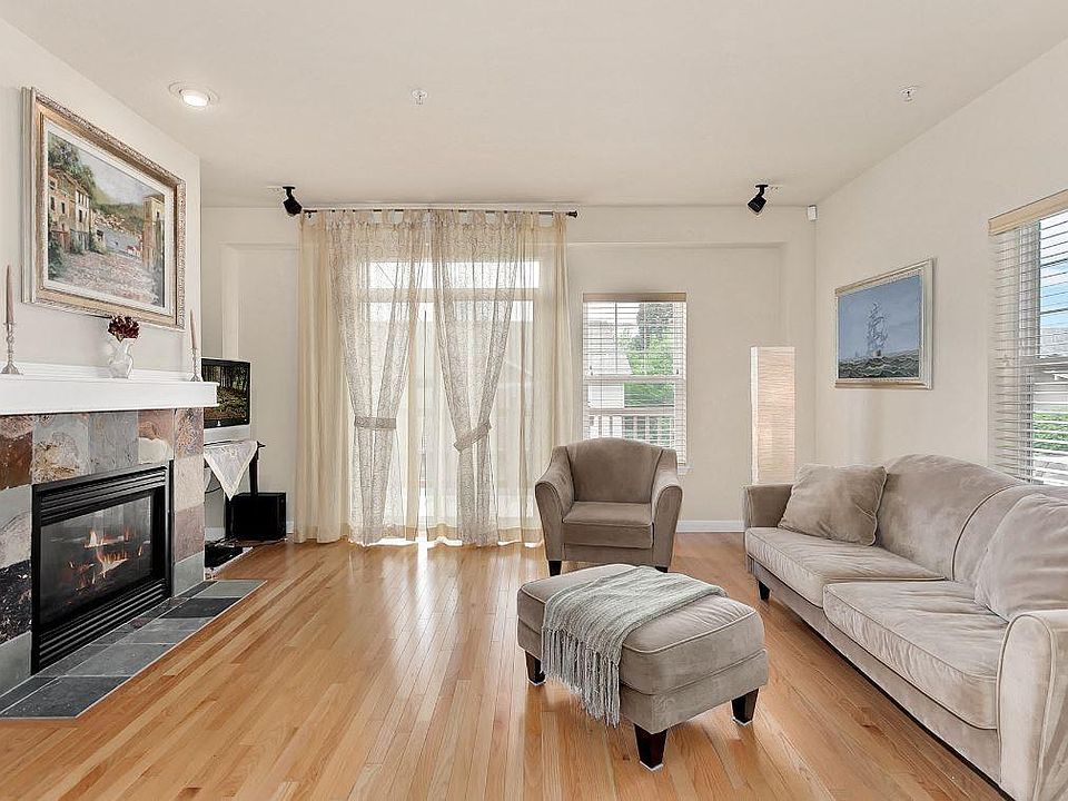 1st image of 8832 Redmond Woodinville Rd NE