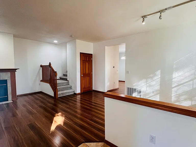 344 227th Ln NE — Photo 7