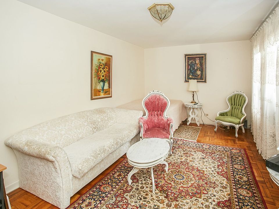 1st image of 3325 90th St APT 1G