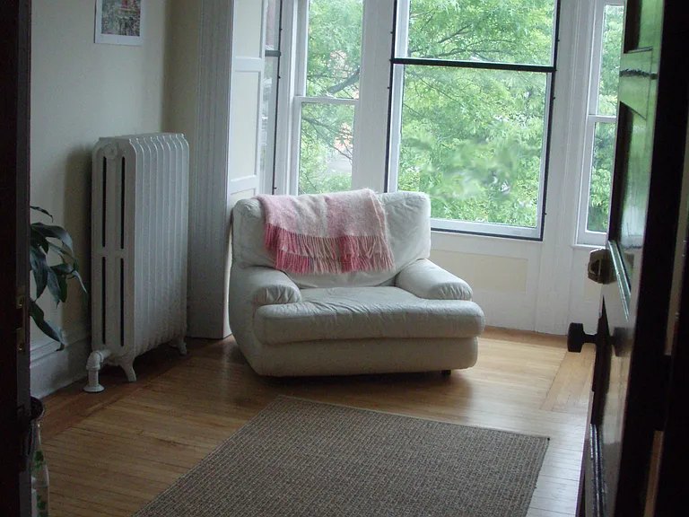 132 3rd St #2 — Photo 3