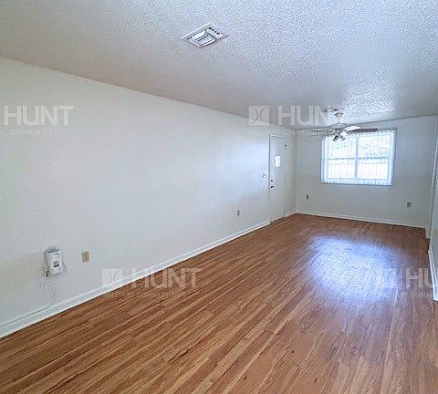 3rd image of 101 W Althea St