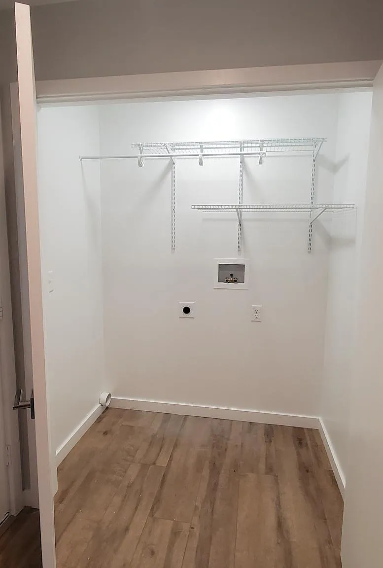 2 bed, 945 sqft, $1,900 — Photo 4