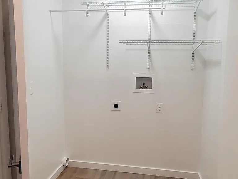 31 Bentley Ave #A & B — Photo 5
