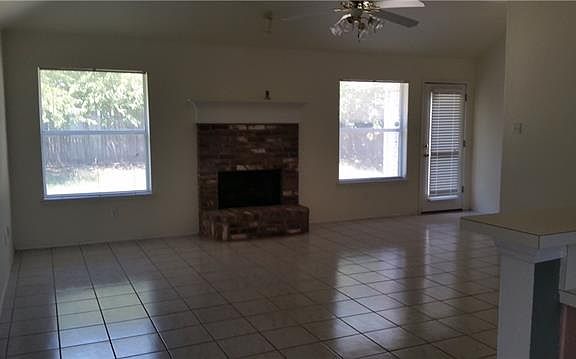 2nd image of 1511 Yellowbird Ct
