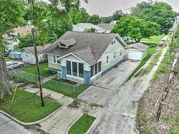 2nd image of 124 S 20th St