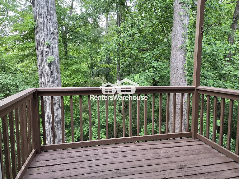203 Ivy Green Ln — Photo 20