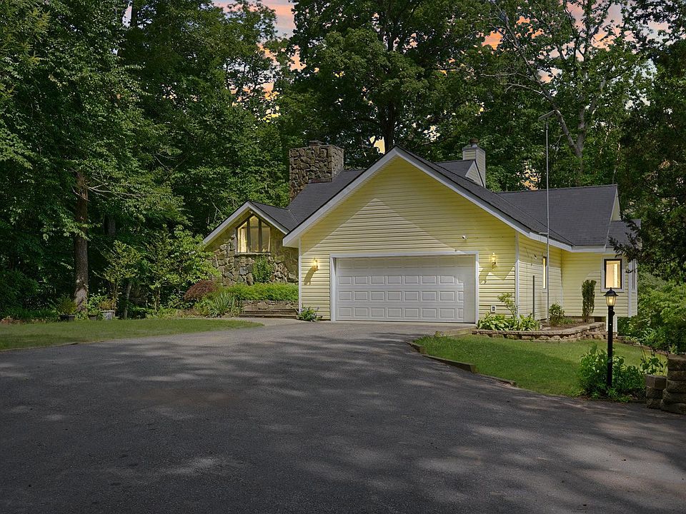 1st image of 47 Waucoma Trl