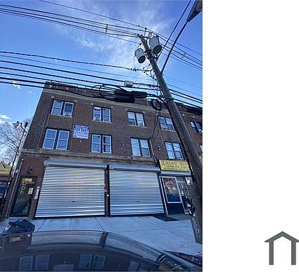 1st image of 700 Chancellor Ave APT 201