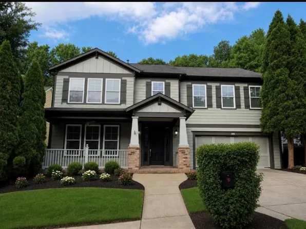 320 New Point Ln, Canton, GA 30114