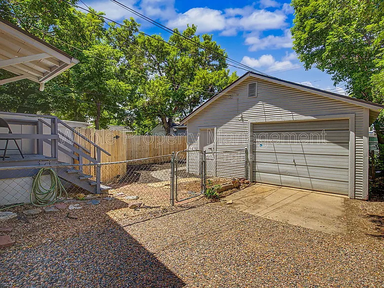 4205 S Lincoln St #A — Photo 22