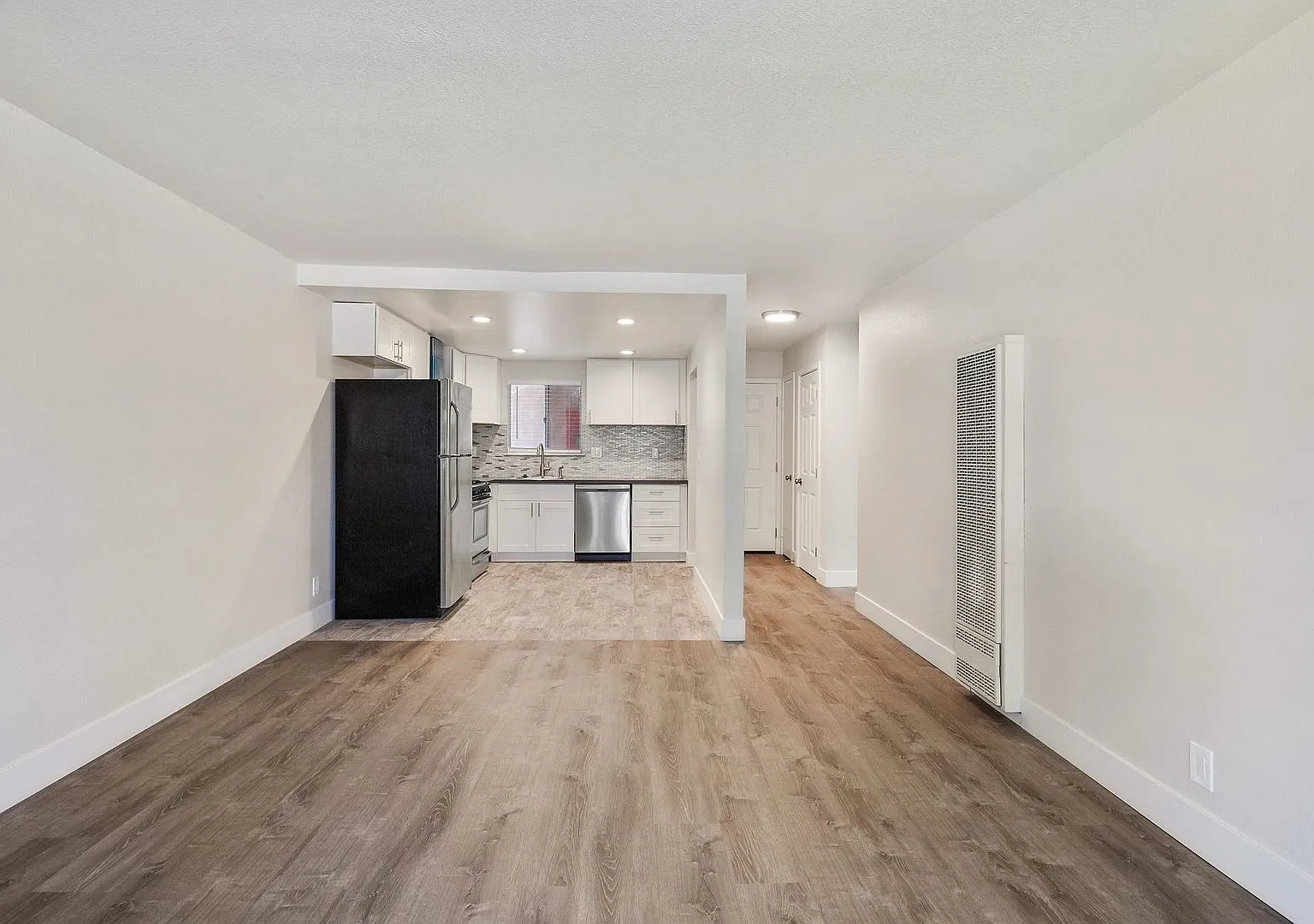 Pinebrook Apartments — Photo 2