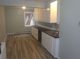 25 Spring St APT 2, Auburn, ME 04210