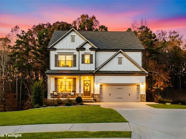 273 Greystone Ct, Winder, GA 30680