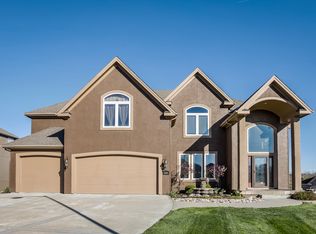 6200 N Elmwood Ave, Gladstone, MO 64119