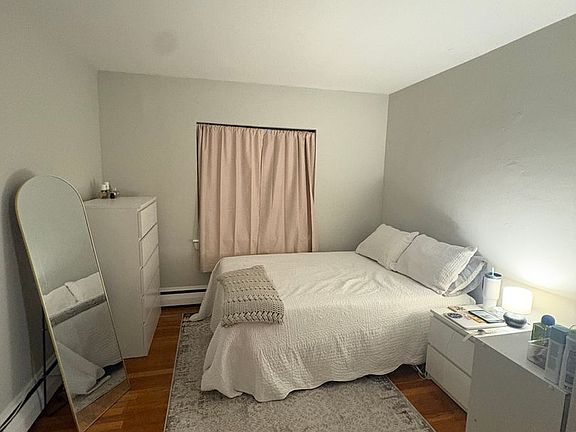 3rd image of 59 Selkirk Rd #18