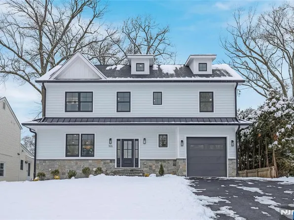 166 Forest Rd, Glen Rock, NJ 07452