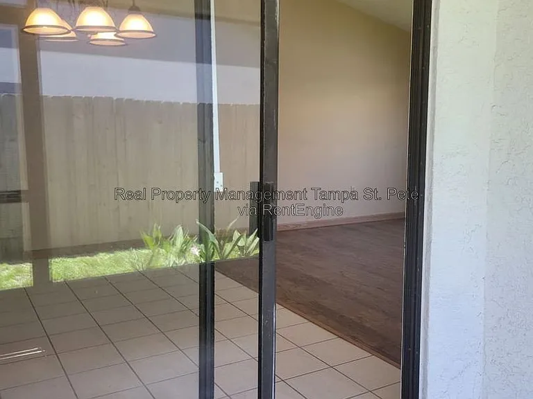 2024 Sheffield Ct — Photo 24