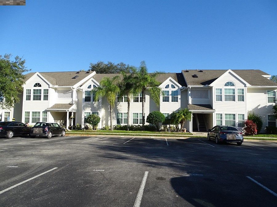 1st image of 1924 Westminster Cir #10