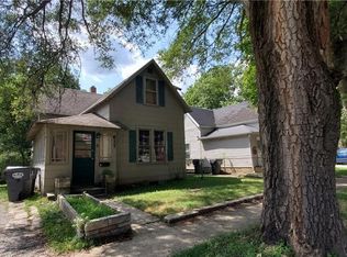 617 College Dr, Anderson, IN 46012