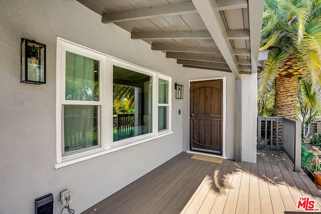 3 bed, 2.0 bath, 1688 sqft, $8,500 — Photo 3