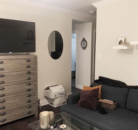 4th image of 2131-33 W Giddings St #2131-G