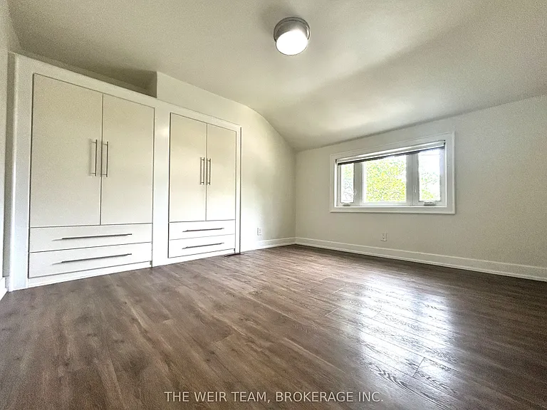35 Rushbrooke Ave #UPPER — Photo 6