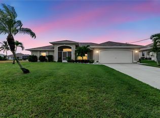 2710 Surfside Blvd, Cape Coral, FL 33914