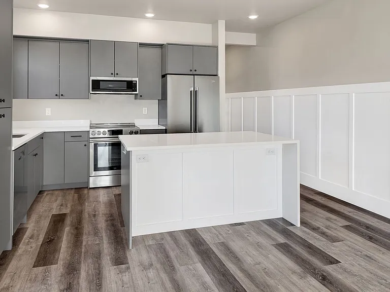 781 Georgia St — Photo 16