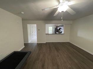 6786 Village Green Dr, Roanoke, VA 24019