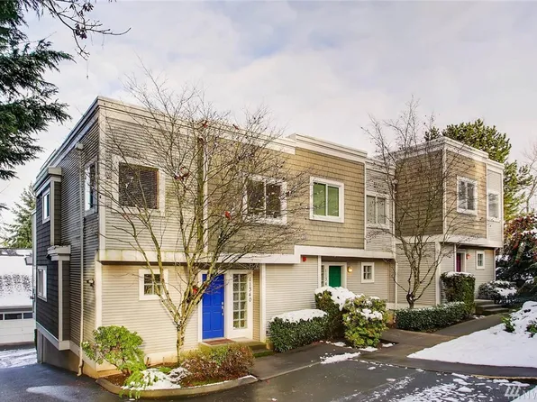 11344 NE 67th St, Kirkland, WA 98033
