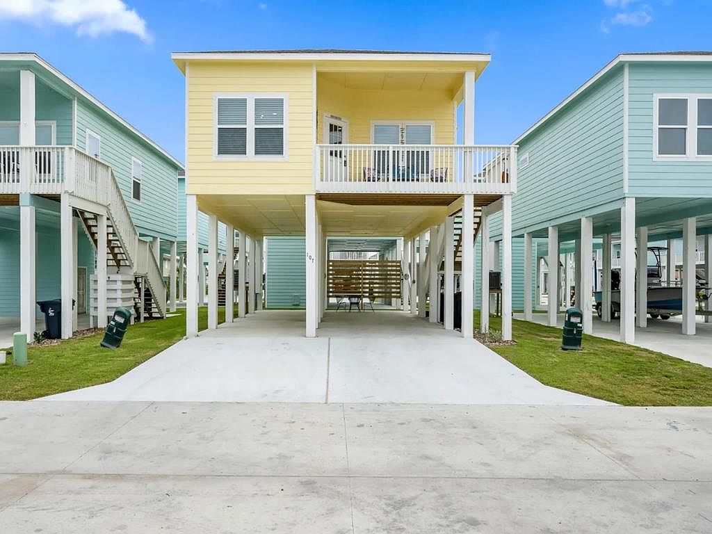 107 Maldives, Rockport, TX 78382 Zillow