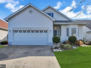 15 Merion Ln, Jackson, NJ 08527