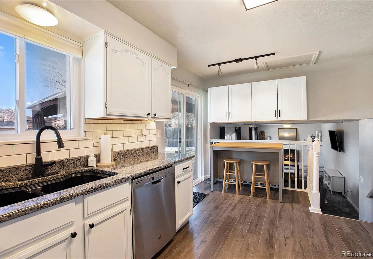 3 bed, 2.5 bath, 2132 sqft, $3,600 — Photo 4