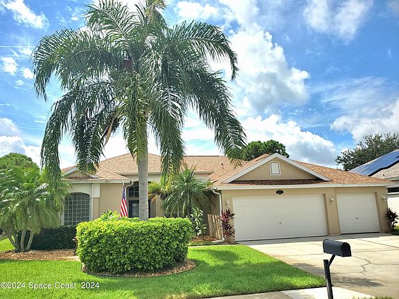 2nd image of 4073 Estancia Way