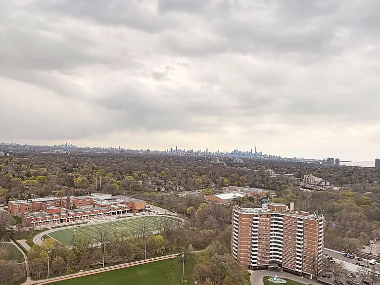60 Central Park Dr #Penthouse 02 — Photo 16
