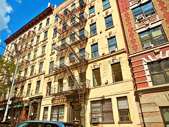 71 West 109th Street in Manhattan Valley