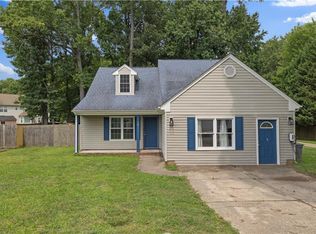 11 Thomas Nelson Dr, Hampton, VA 23666