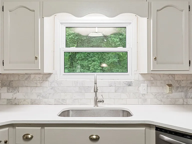 531 Park Ter — Photo 14