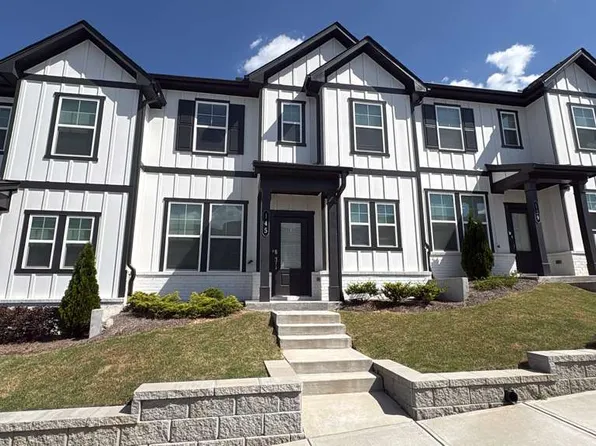 145 Star Ct, Pendergrass, GA 30567