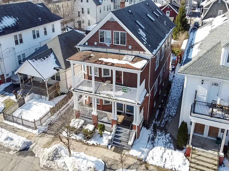 48 Pembroke Ave #2 — Photo 13