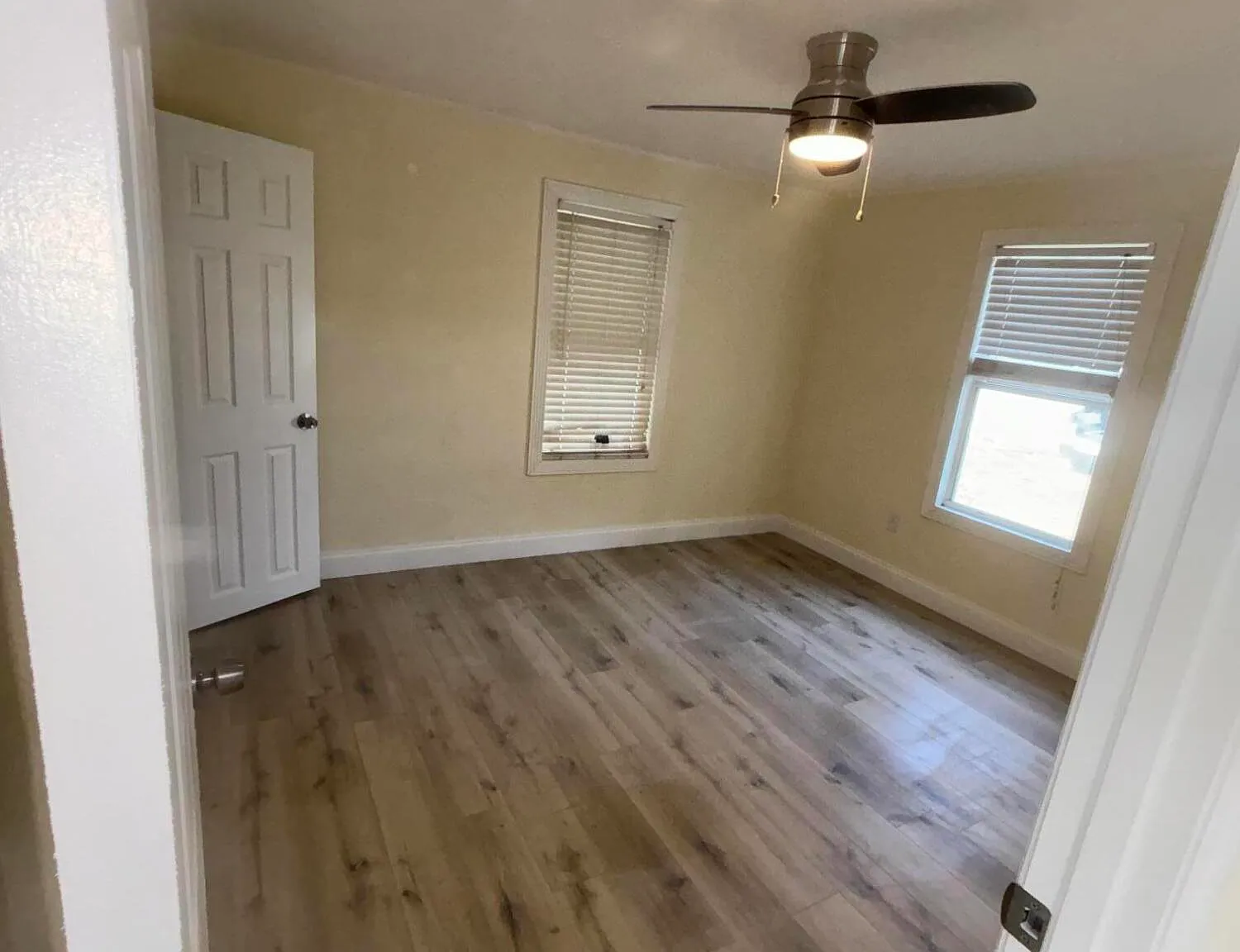 2 bed, 1.0 bath, 712 sqft, $1,700 — Photo 2