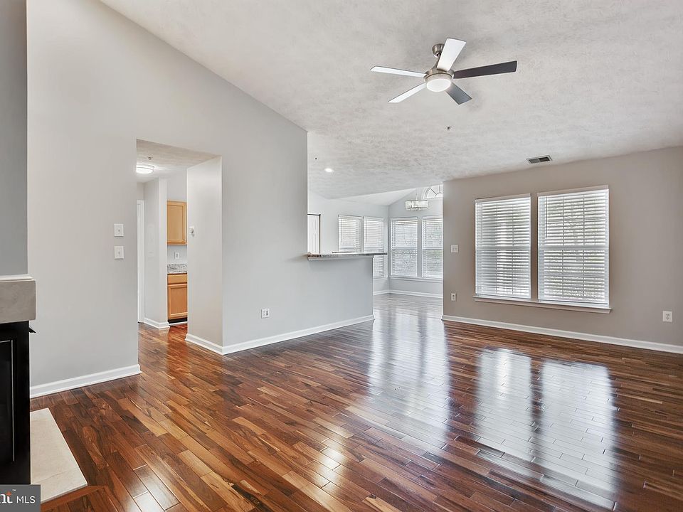 1st image of 2400 Autumn Harvest Ct Unit 302