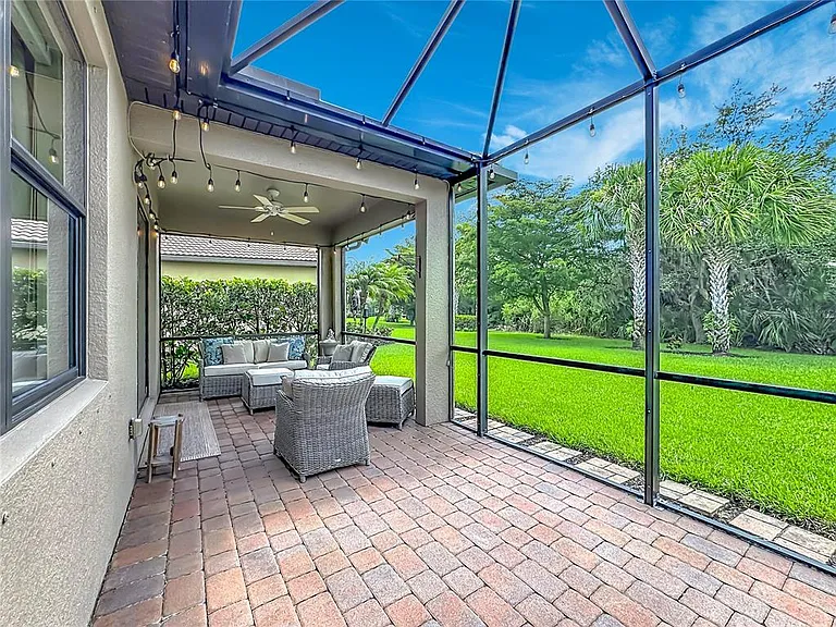 11230 Sandhill Preserve Dr — Photo 43