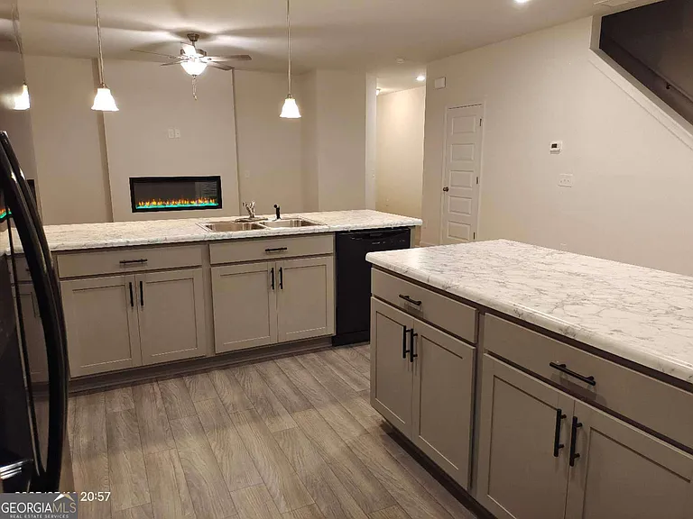 66 Professional Pl SE — Photo 5