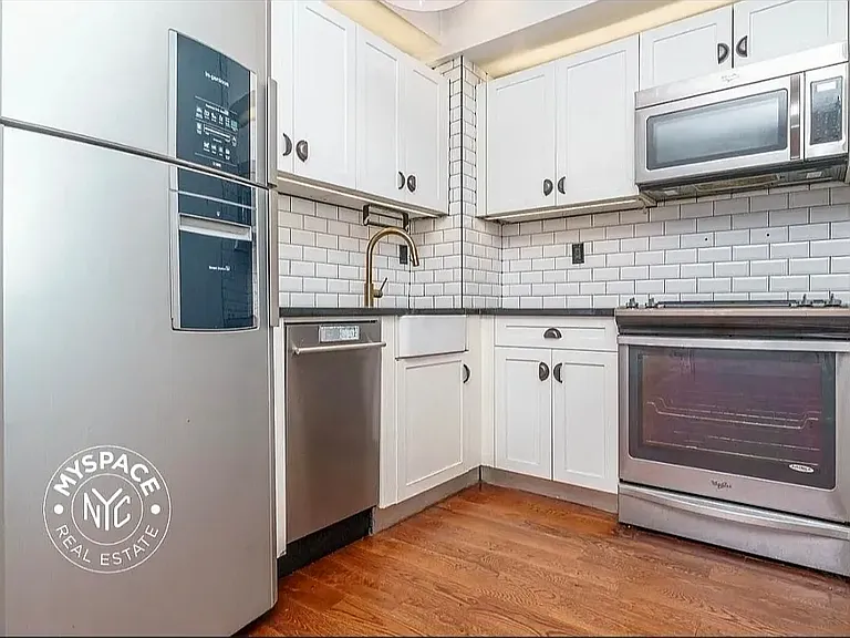 210 Putnam Ave #8 — Photo 2