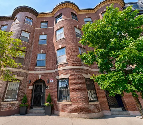 881 Harrison Ave #1A Photo 1