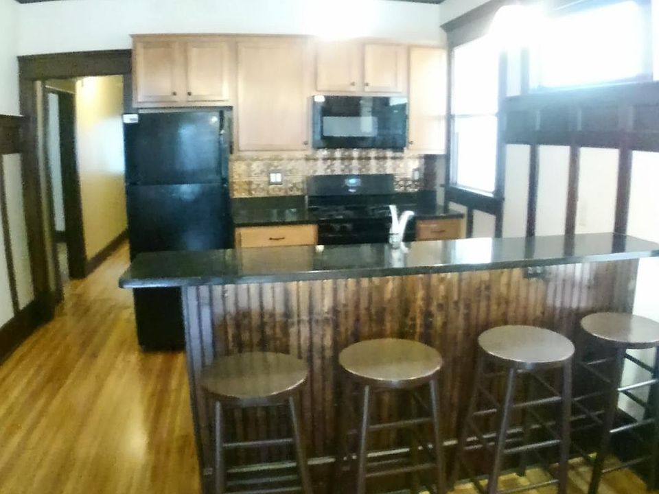 1st image of 611 Myrtle Ave #A